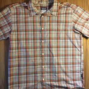 Patagonia men’s XL short sleeve shirt